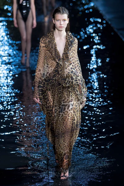 Look 83